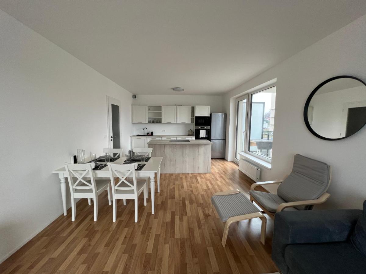 The Dante Prague - Family And Friends Apartments, Free Parking Esterno foto